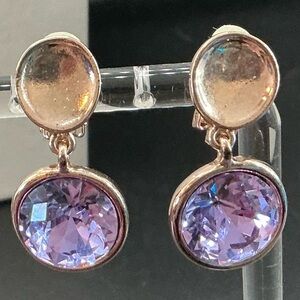 T TAHARI GOLDTONE PURPLE DROP RHINESTONE CLIP BACK EARRINGS